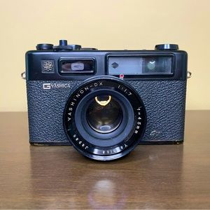 YASHICA Electro 35 GT Vintage Film Camera  Tested Working  35mm point and shoot